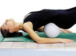 Exercise with a pillow under the loin